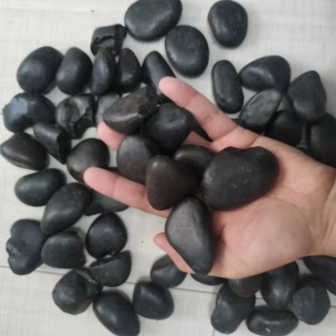 黑色鹅卵石